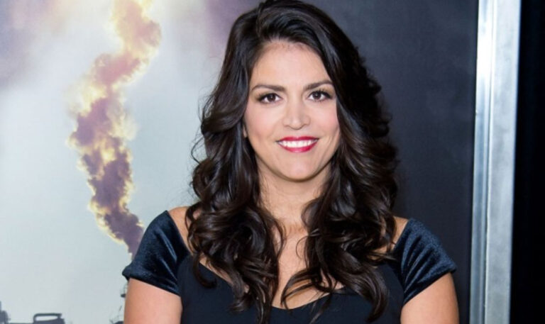 An image illustration of Cecily Strong